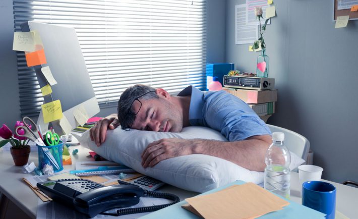 sieste-travail-fatigue-bien-etre